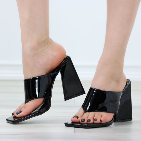 Black Patent Heeled Mules Open Toe Slip-On Chunky Block Sandals - Picture 2 of 11